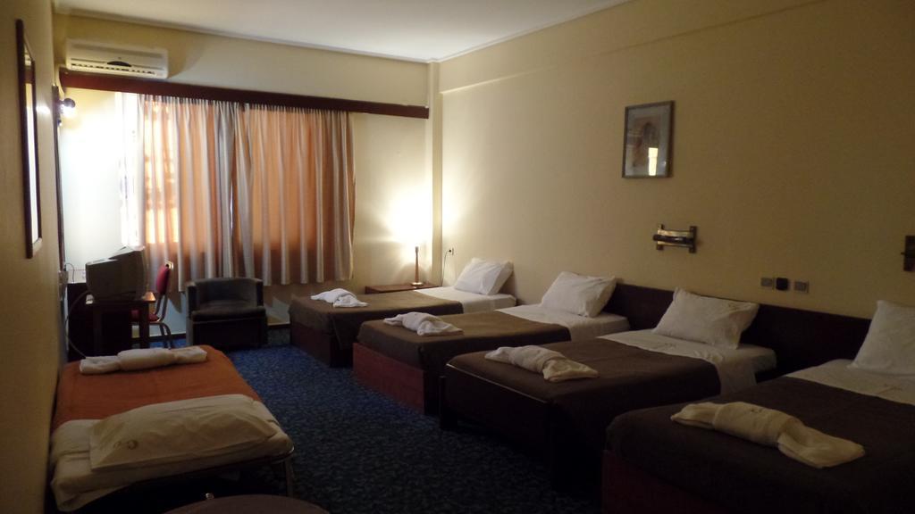 Cavo D' Oro Hotell Pireus Eksteriør bilde